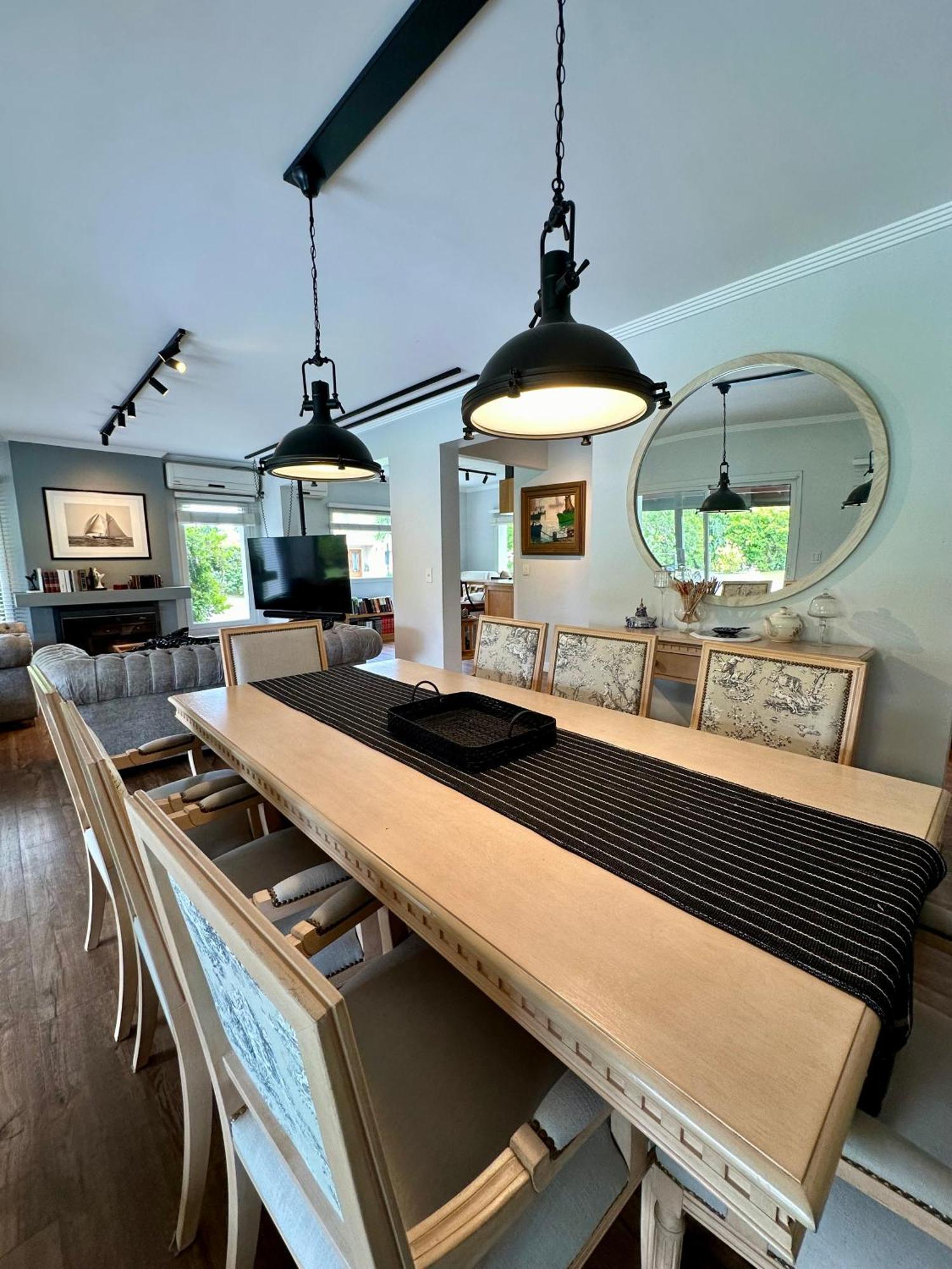 Exclusiva Casa Con Cava Privada, Piscina Y Ascensor Villa General Pacheco Luaran gambar